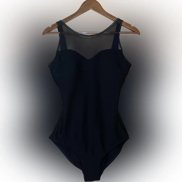 Togs women’s bathing suit 10 medium swim black one piece coverage classic solid - Picture 1 of 9
